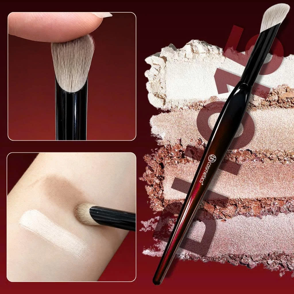 Cọ tạo khối mũi che khuyết điểm chuyên dụng BH Cosmetics Thumb Concealer BH015 giúp mũi cao thon gọn